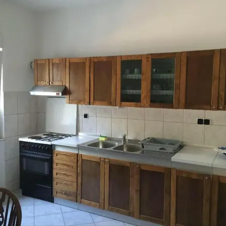 Lägenhet By The Sea Duce, - 20081 *